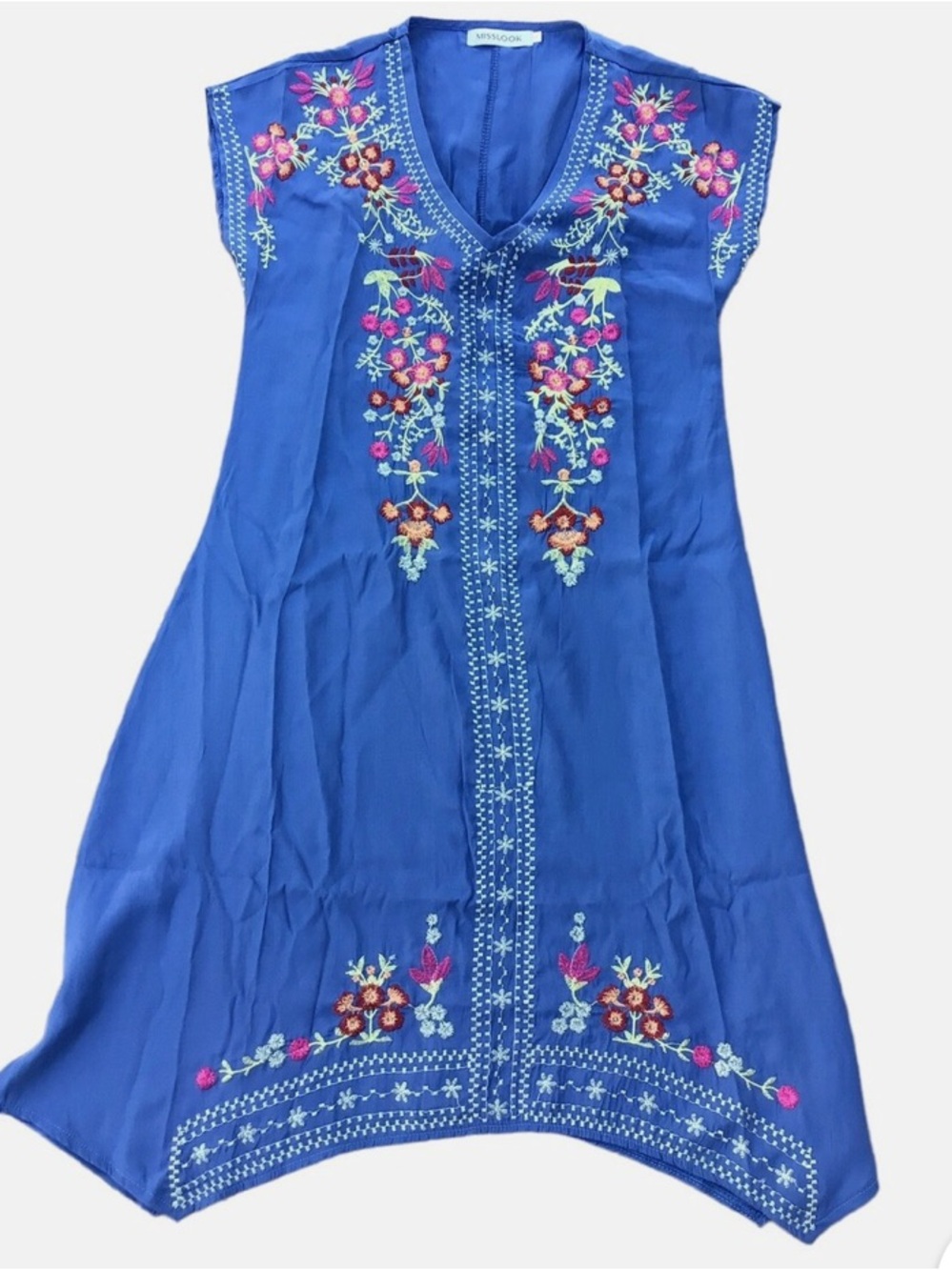MISSLOOK Blue Sleeveless Embroidered Shift Dress. Floral embellishment. Size M